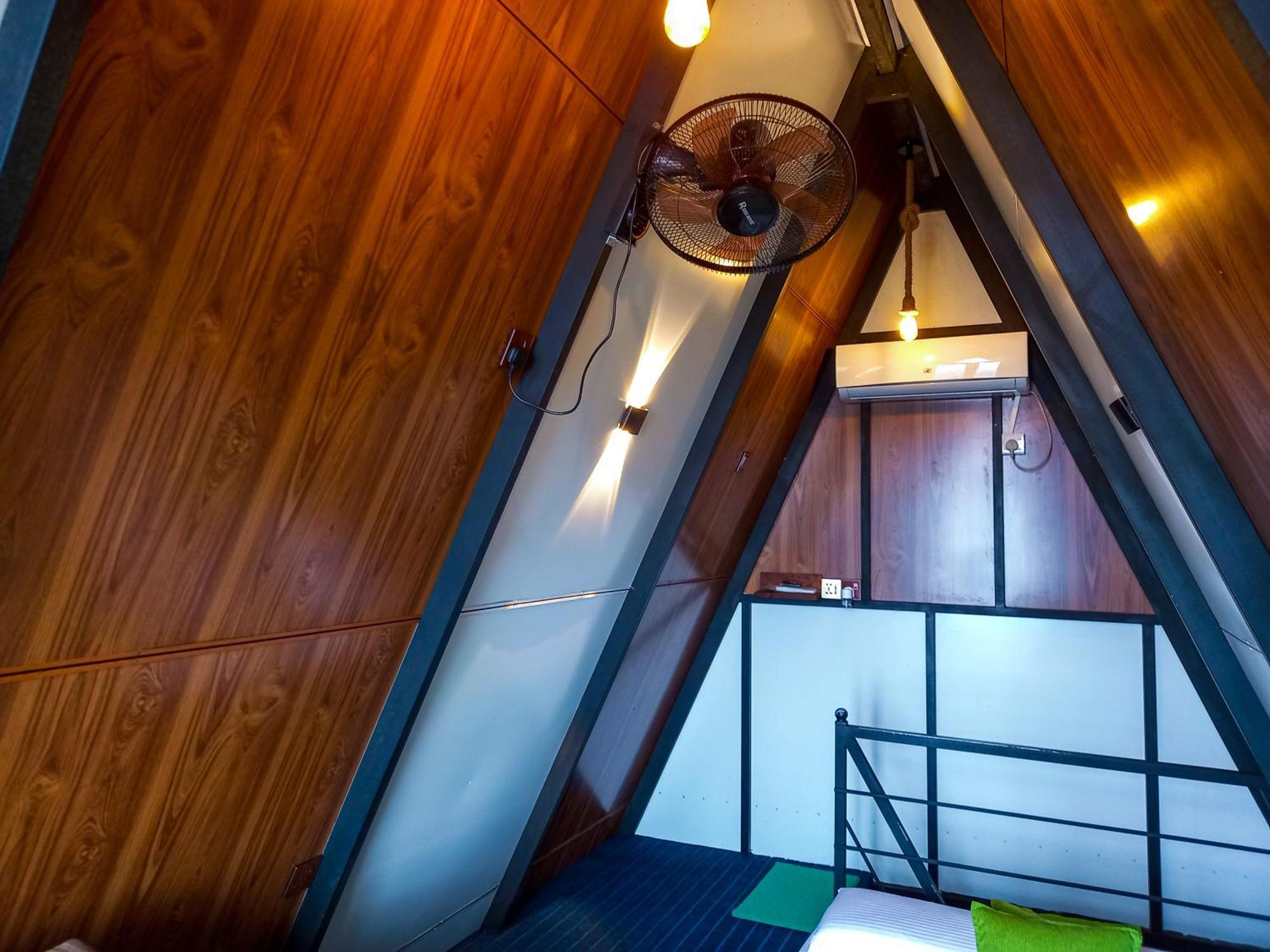 White Moon Cabin & Cottage Ella Room photo